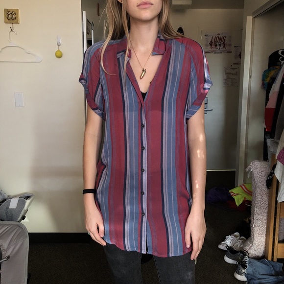 Button down Tee - Picture 2 of 3